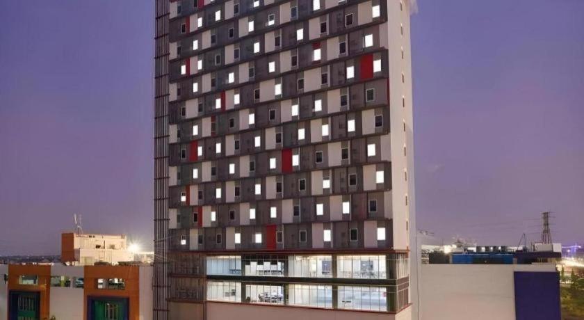 Hi Hotel Senen Jakarta Kültér fotó